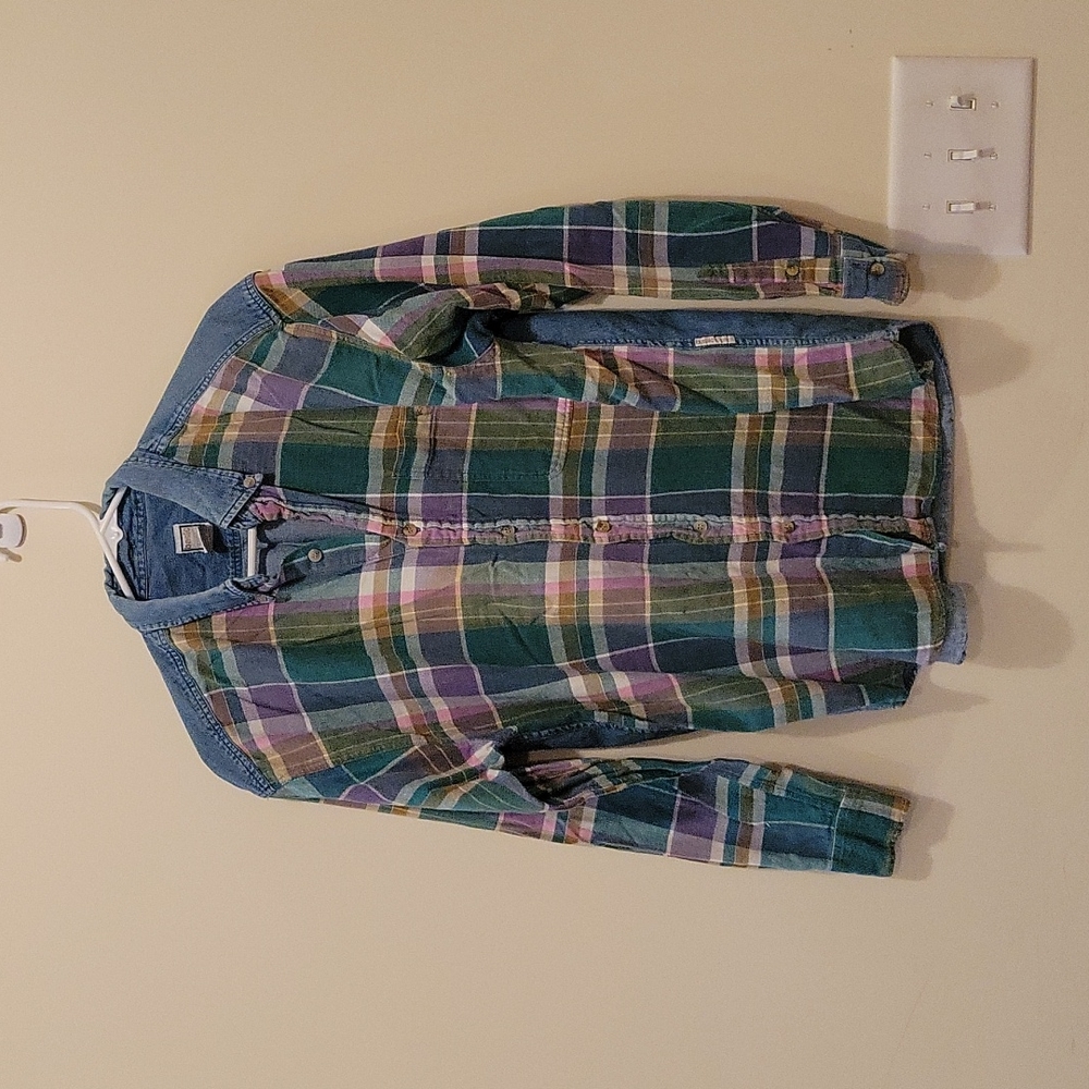 Mens button collar shirt